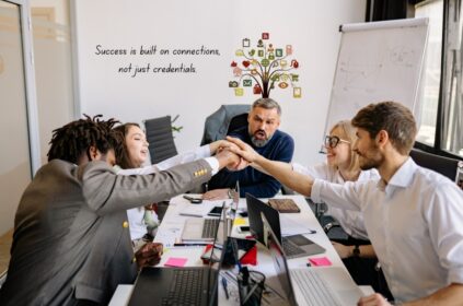 Entrepreneurs meeting to discuss how to build a professional network